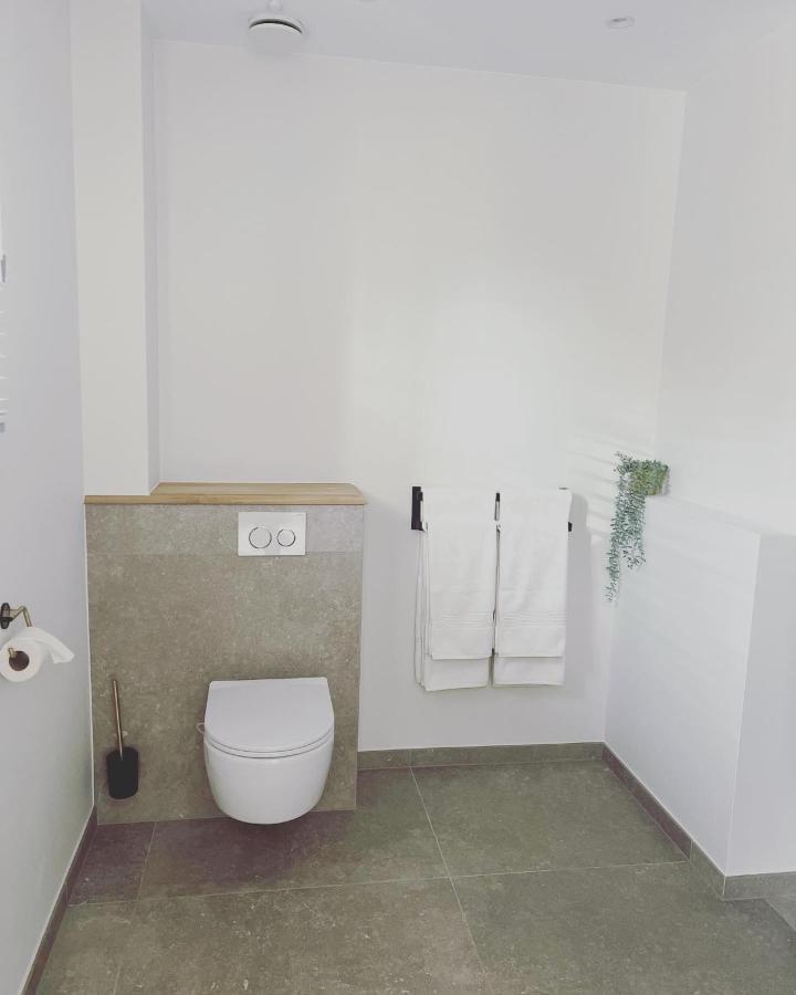 Mina En Family Bed And Breakfast Meise Экстерьер фото
